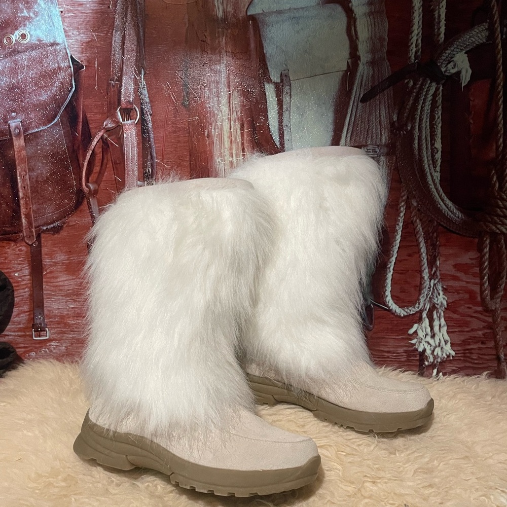 Pajar Scarlet goat hair shearling lined boots